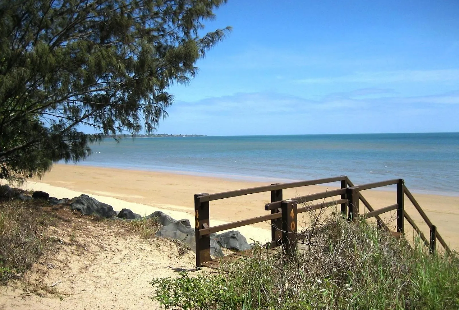 Coconut Palms On The Bay Aparthotel Hervey Bay