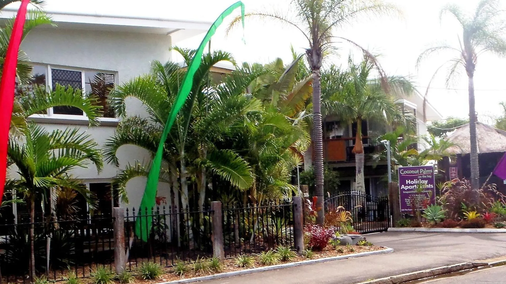 Coconut Palms On The Bay Aparthotel Hervey Bay