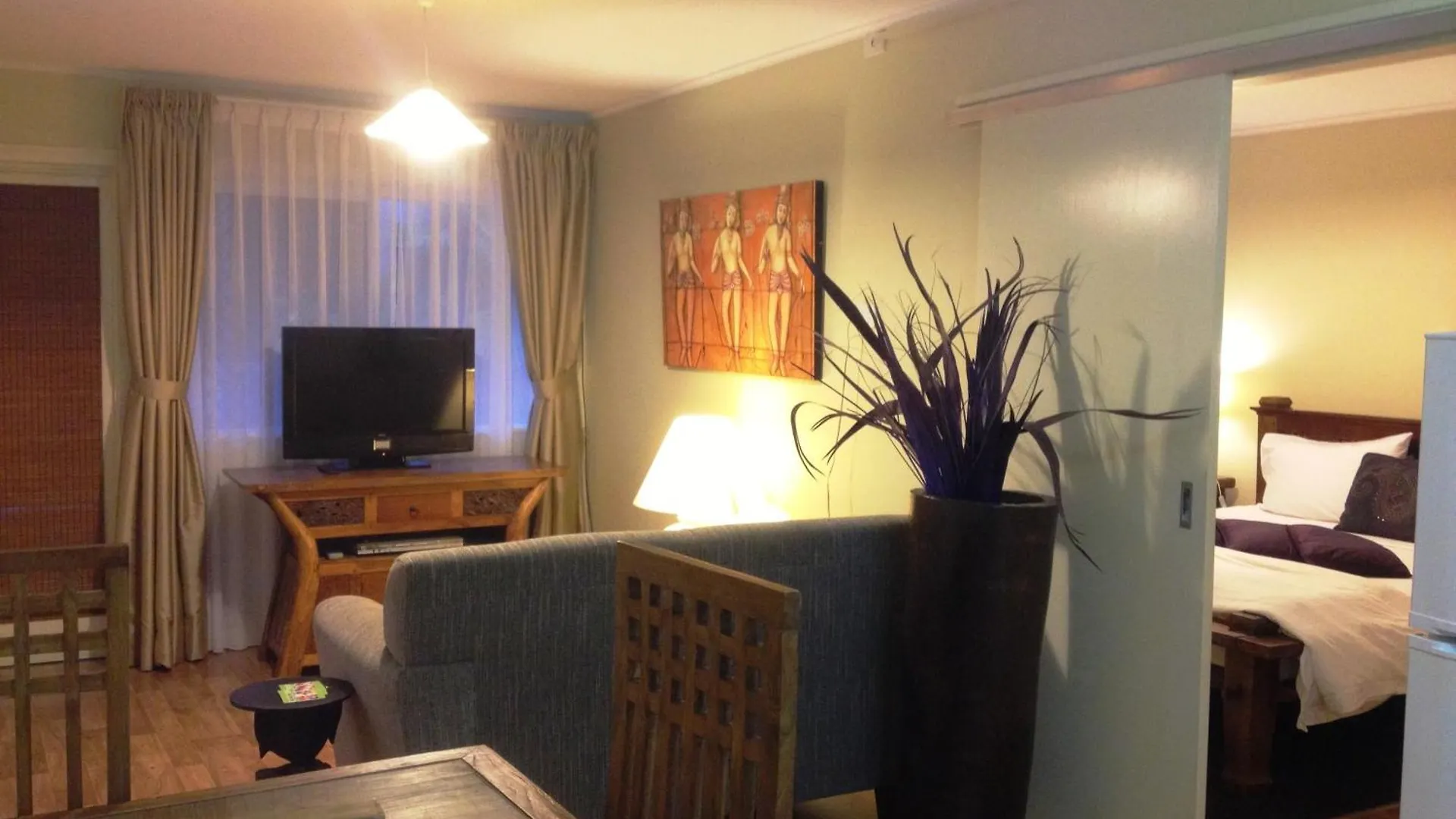 Coconut Palms On The Bay Aparthotel Hervey Bay 3*,  Australia
