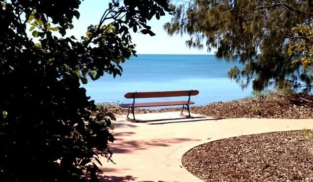 ***  Coconut Palms On The Bay Aparthotel Hervey Bay Australia
