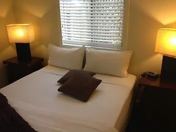 ***  Coconut Palms On The Bay Aparthotel Hervey Bay Australia
