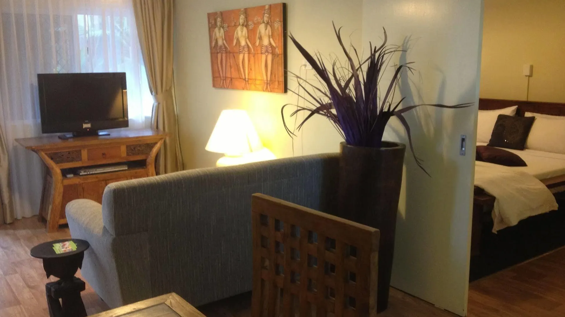 Coconut Palms On The Bay Aparthotel Hervey Bay