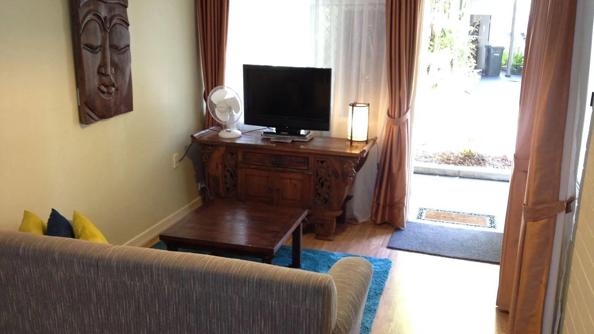 Coconut Palms On The Bay Aparthotel Hervey Bay 3*,  Australia
